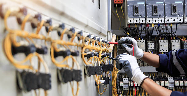 Professional Electrician technician working in Pompano Beach, FL
